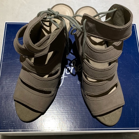 SEYCHELLES faux suede lace back heels / sandals - Picture 5 of 6